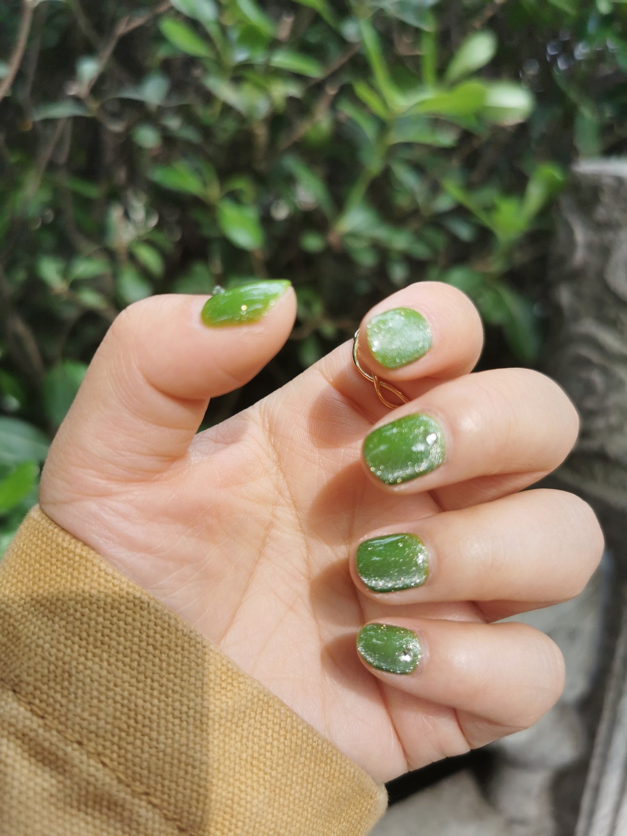 太爱了绿色美甲