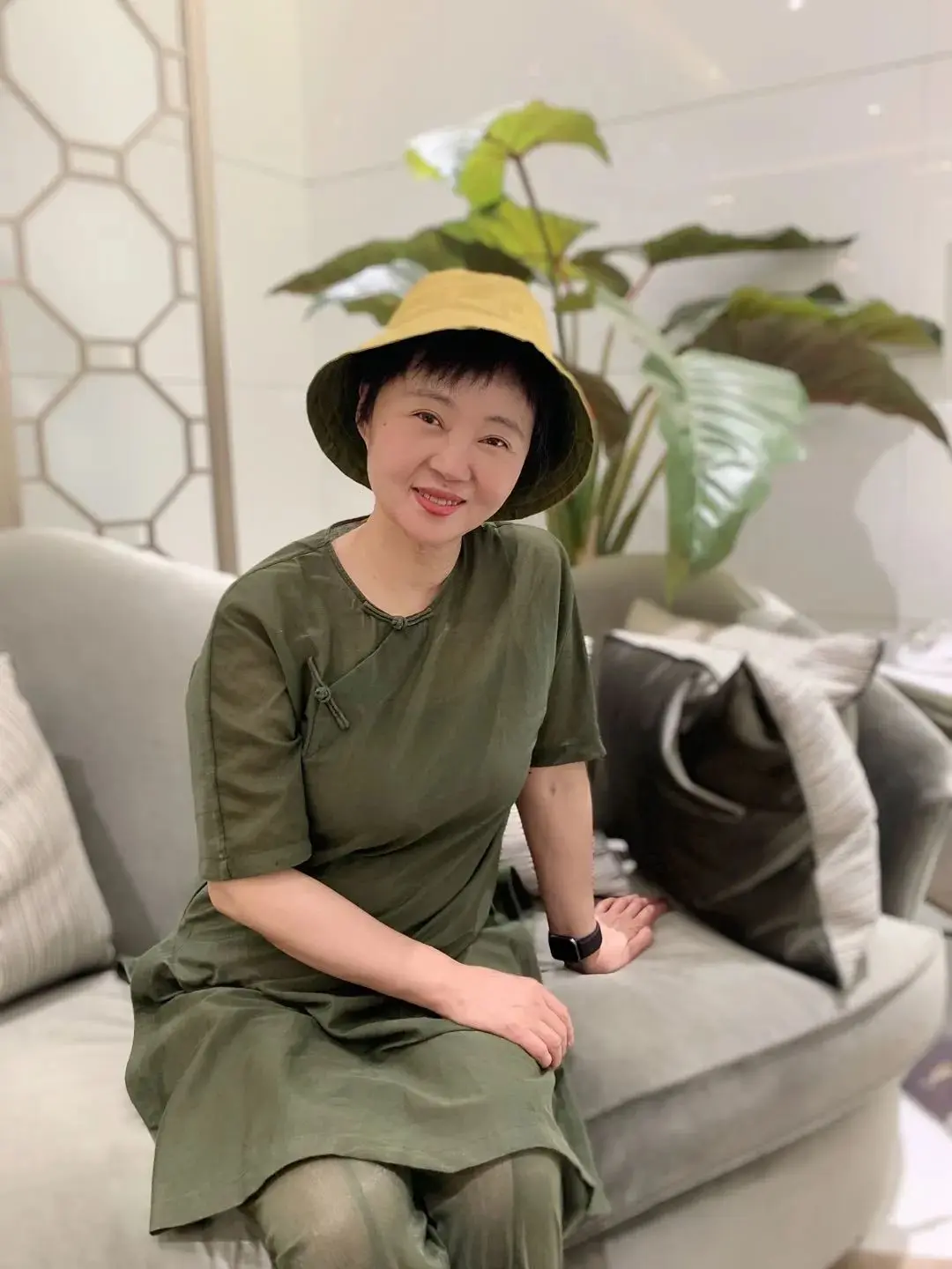 周晓枫周晓枫，北京老舍文学院专业作家，北京作协副主席。出版有散文集
