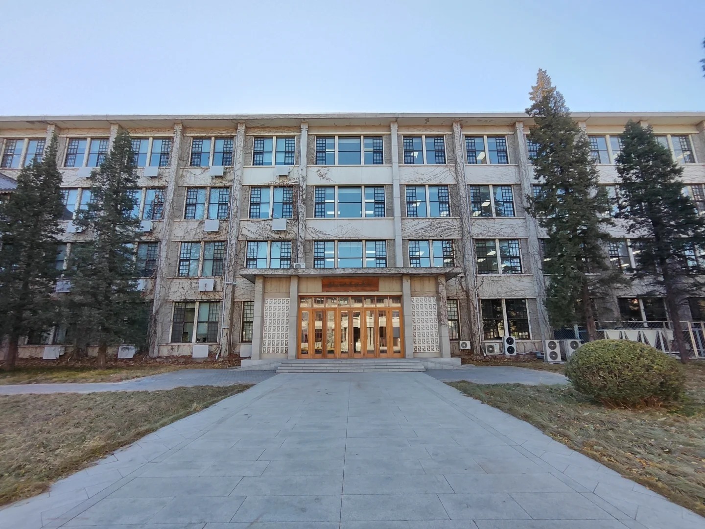 你知道北京大学的占地面积吗