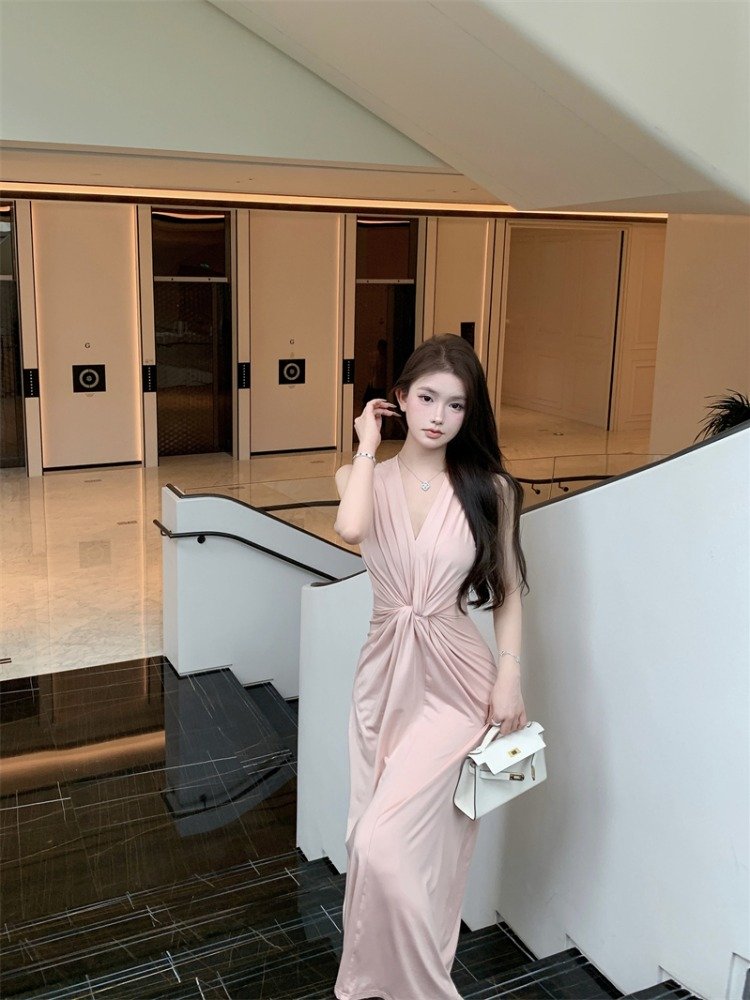法式名媛v领无袖连衣裙女