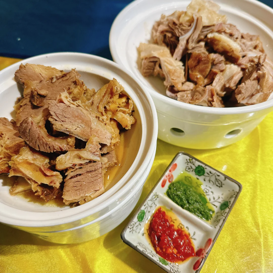 来 让我看看内蒙古呼和浩特美食怎么个事儿