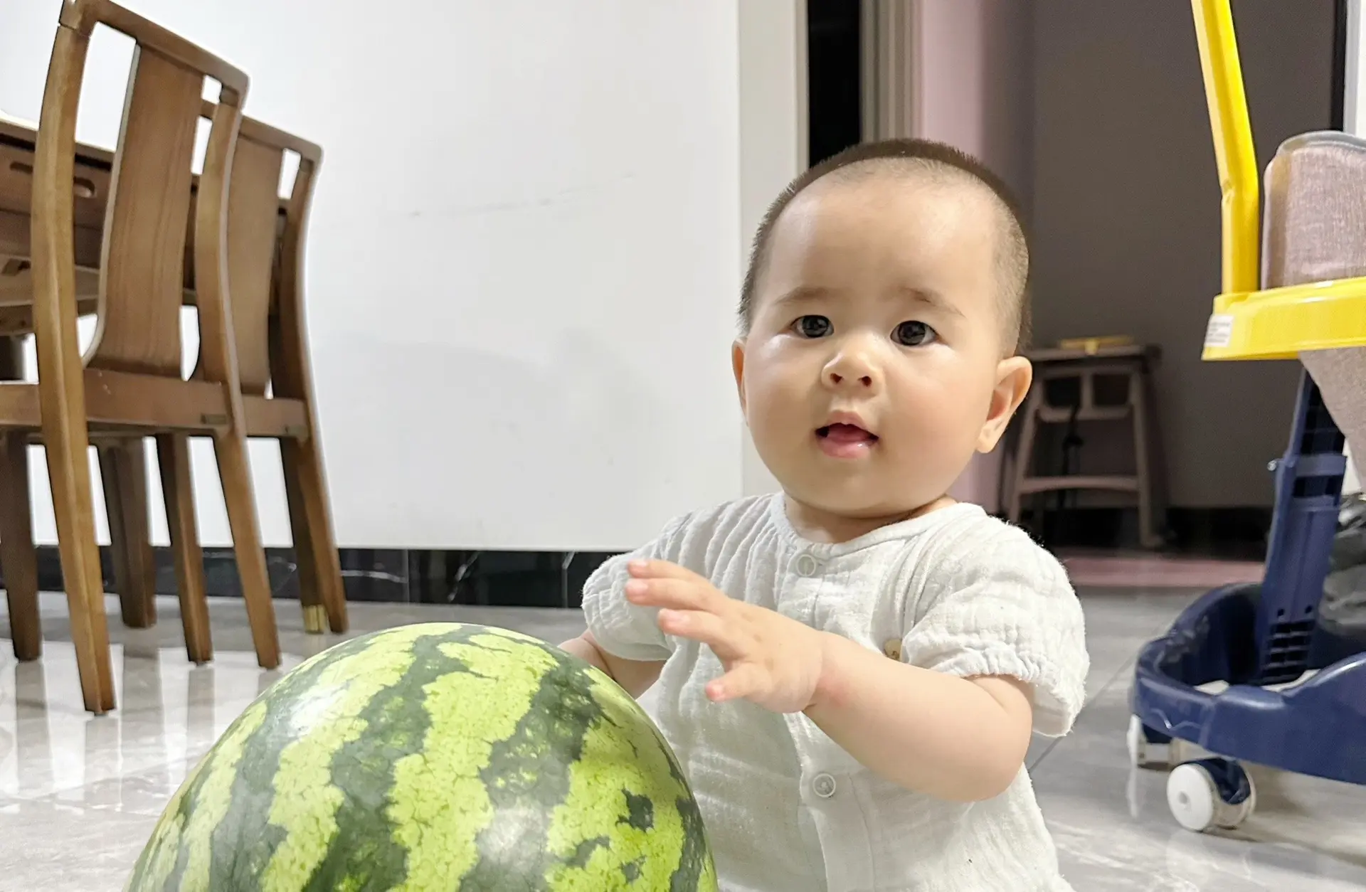 小西瓜与大西瓜