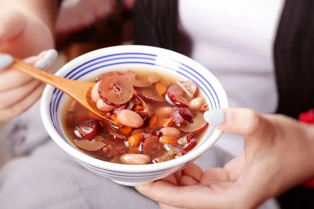 五红水里的所有食材都属于药食同源，完全不用担心给身体带来任何副作用