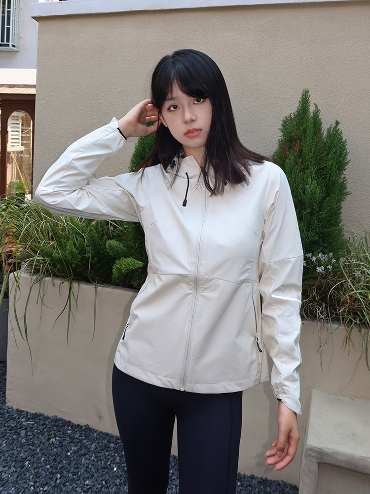 后秀秋季女士运动风衣