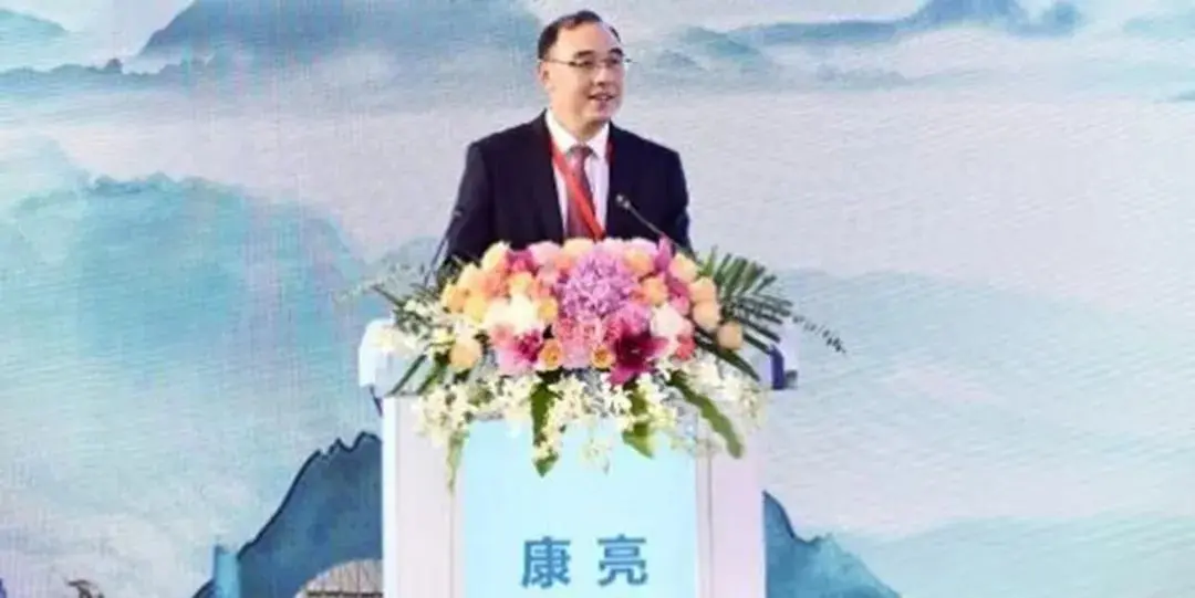 ▲我院副院长康亮教授致欢迎辞在总结过去的同时，康亮指出，期待与会专